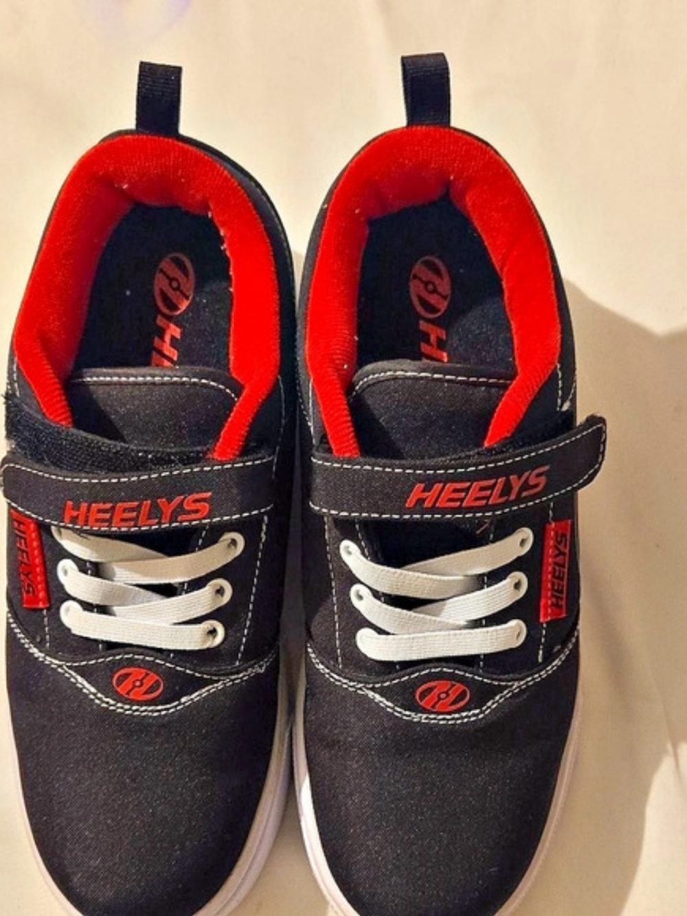 Heelys Pro 20 Kids Sneakers Black & Red US 5